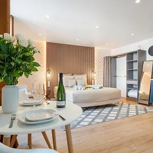 Renting - Massena - Luxe - Jacuzzi - Terrace - King Bed - Ac Appartement